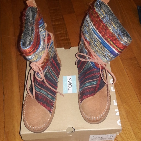 Toms Shoes - Tom's Nepal Boot Size 6.5. Boho chic!
